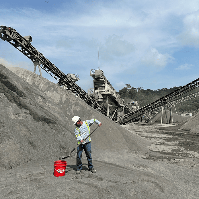 Muestreo de Agregados ASTM D-75 (2)