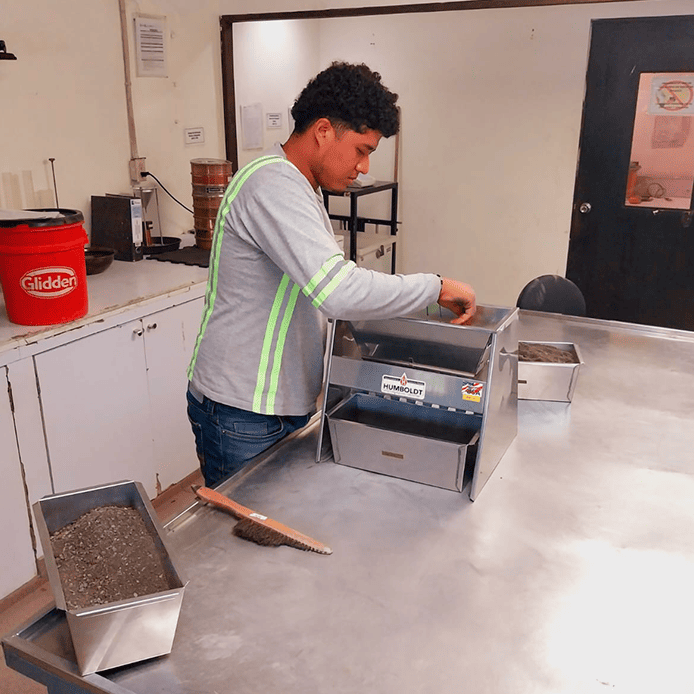 Reducción de muestras ASTM C-702